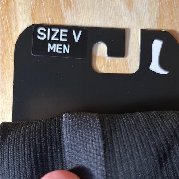 CEP Men's Black Compression Tall Socks 3.0 size V. New - Picture 4 of 4